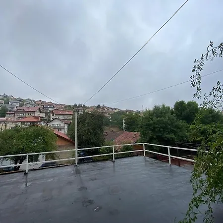 Izdavanje Sobe/stana דירה