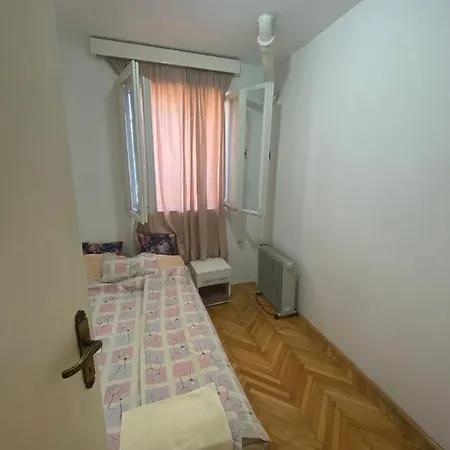Izdavanje Sobe/stana סראייבו